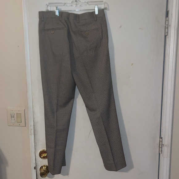 Houndstooth Suit - Picture 3 of 3